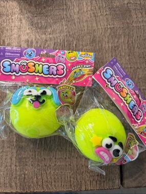 Orb Smushers Neon Green Squisher Duo - Set Bundle Lot Squeezy Squeezey 2